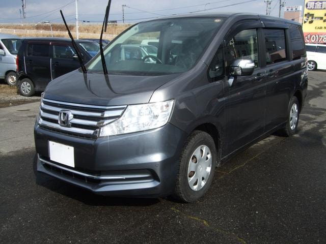 Honda STEPWAGON 2013 — фото автомобиля 1