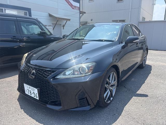 Lexus IS 2013 — фото автомобиля 1