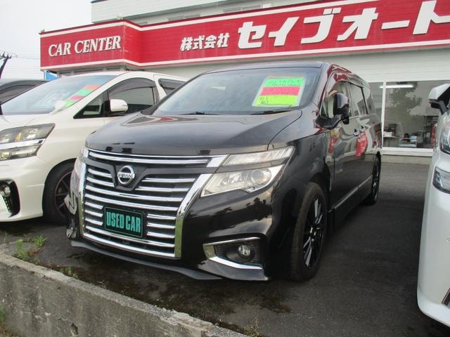 Nissan ELGRAND 2015 — фото автомобиля 1