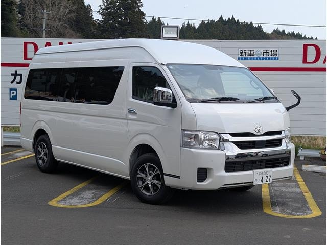 Toyota HIACE WAGON 2025 — фото автомобиля 1