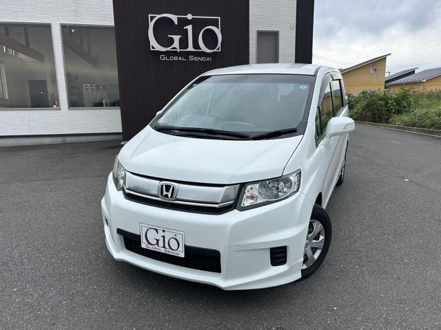 Honda FREED SPIKE 2015 — фото автомобиля