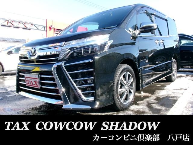 Toyota VOXY 2021 — фото автомобиля 1