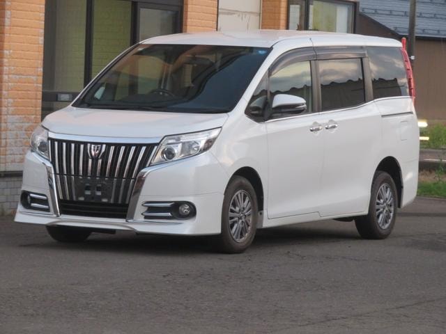 Toyota ESQUIRE 2015 — фото автомобиля 1