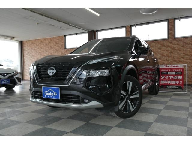 Nissan X-TRAIL 2022 — фото автомобиля