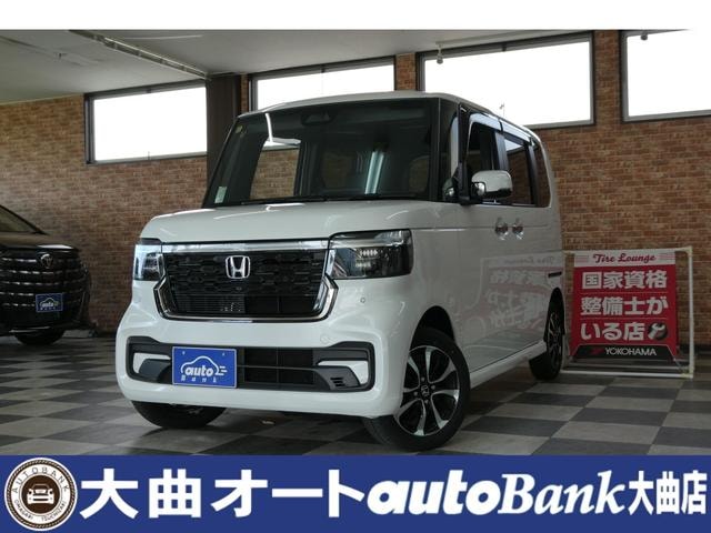 Honda N-BOX CUSTOM 2023 — фото автомобиля 1
