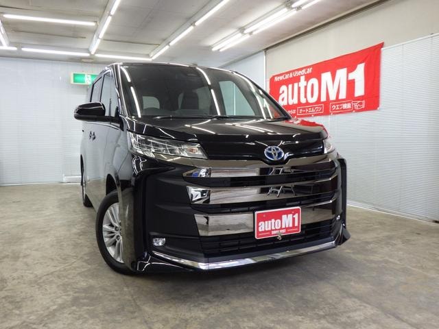 Toyota NOAH 2025 — фото автомобиля 1
