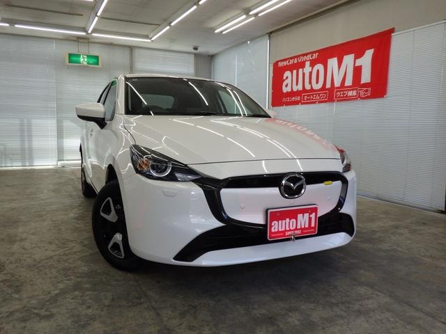 Mazda 2 2024 — фото автомобиля 1
