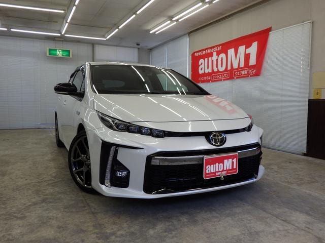 Toyota PRIUS PHV 2022 — фото автомобиля