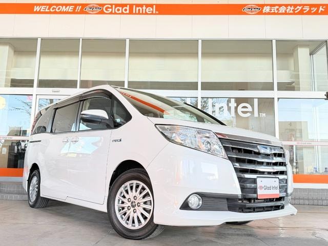 Toyota NOAH 2014 — фото автомобиля 1