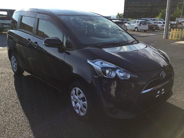 Toyota SIENTA 2017 — фото автомобиля 1