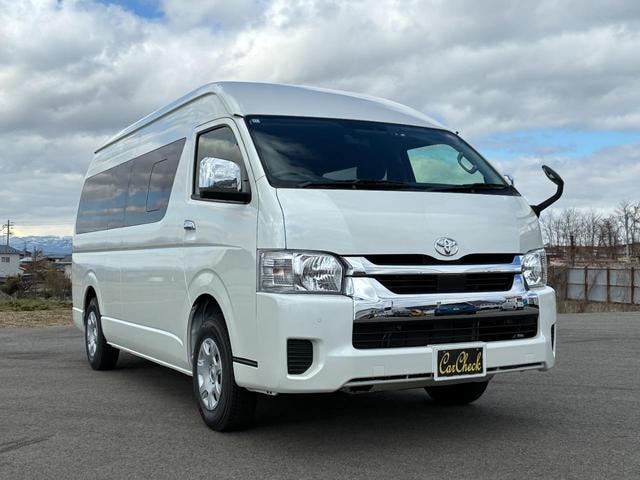 Toyota HIACE WAGON 2025 — фото автомобиля