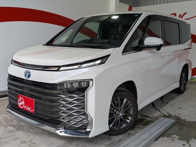 Toyota VOXY 2024 — фото автомобиля 1
