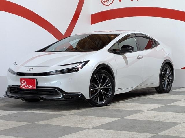 Toyota PRIUS 2024 — фото автомобиля 1
