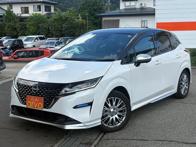 Nissan NOTE 2021 — фото автомобиля 1