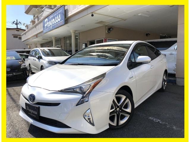Toyota PRIUS 2016 — фото автомобиля