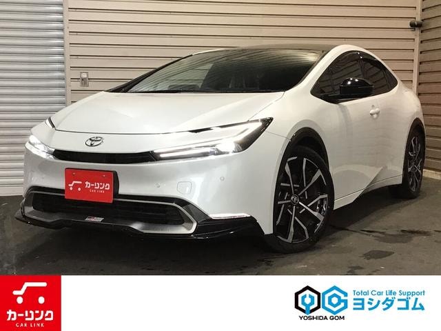 Toyota PRIUS 2023 — фото автомобиля