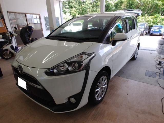 Toyota SIENTA 2015 — фото автомобиля 1