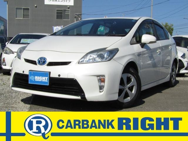 Toyota PRIUS 2012 — фото автомобиля