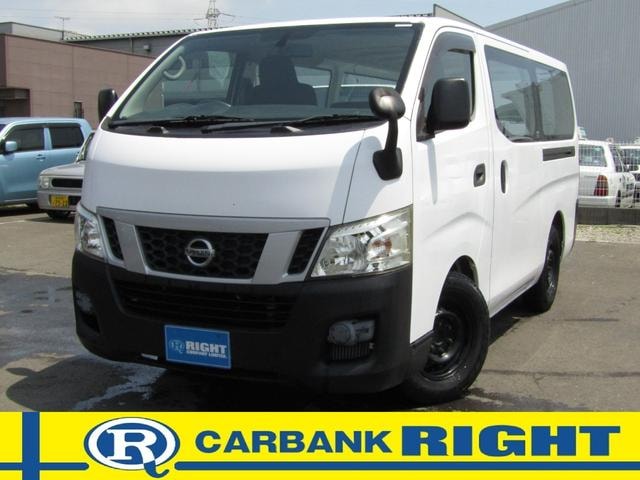 Nissan NV350CARAVAN VAN 2013 — фото автомобиля 1