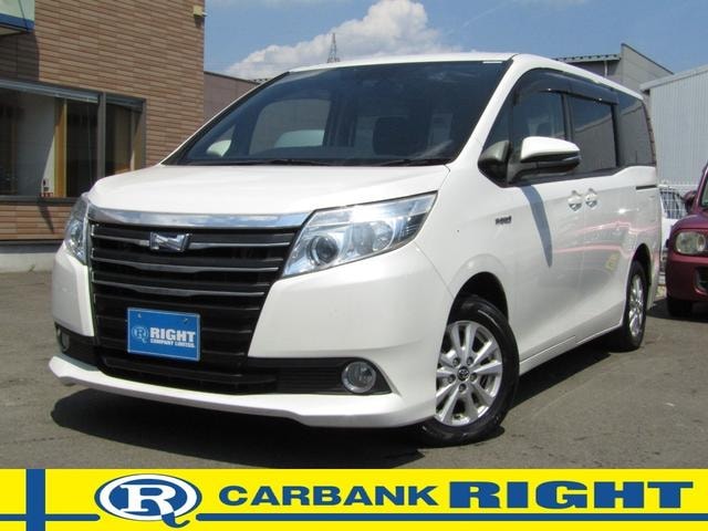 Toyota NOAH 2016 — фото автомобиля 1
