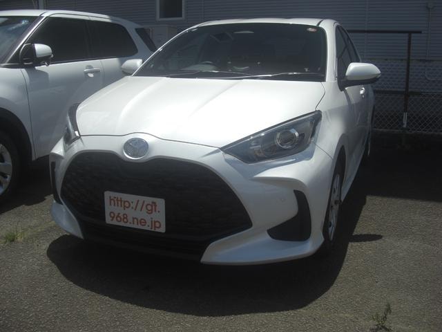 Toyota YARIS 2025 — фото автомобиля 1