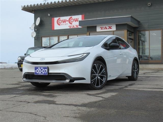 Toyota PRIUS 2023 — фото автомобиля 1