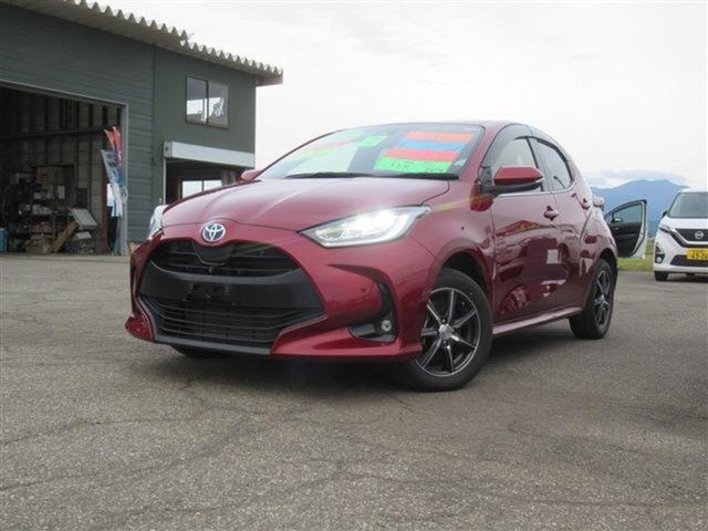 Toyota YARIS 2020 — фото автомобиля