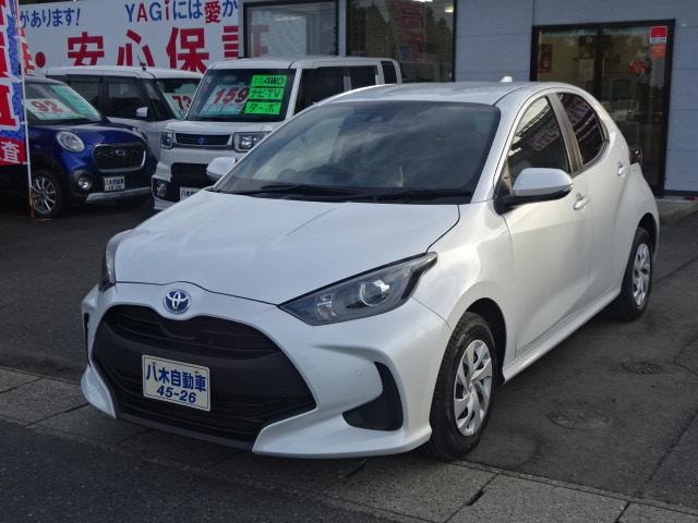 Toyota YARIS 2023 — фото автомобиля