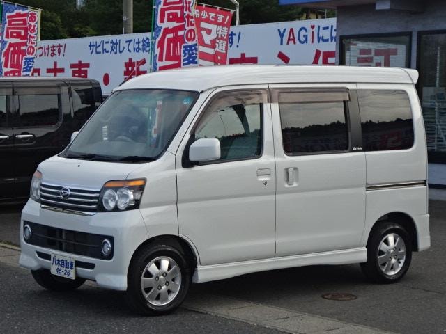 Daihatsu ATRAI WAGON 2013 — фото автомобиля