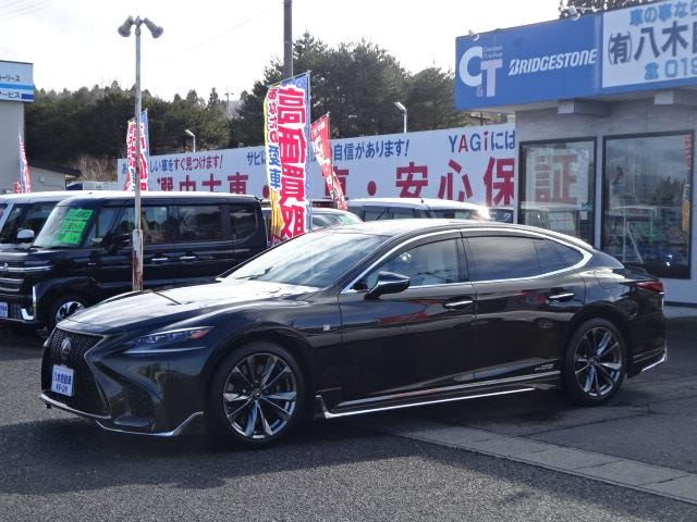 Lexus LS 2018 — фото автомобиля 1