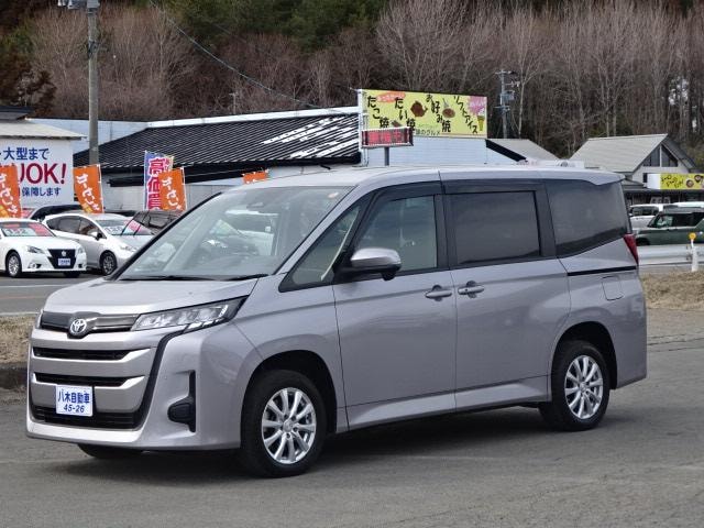 Toyota NOAH 2024 — фото автомобиля 1