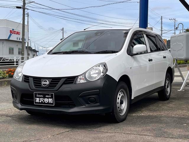 Nissan AD 2021 — фото автомобиля 1