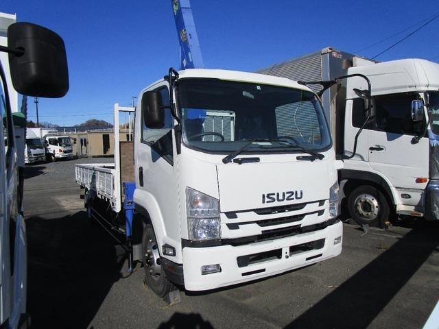 Isuzu FORWARD 2015 — фото автомобиля 1