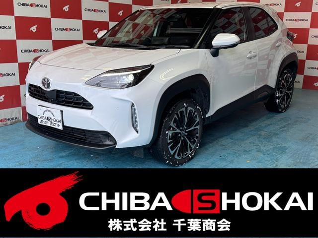 Toyota YARIS CROSS 2025 — фото автомобиля
