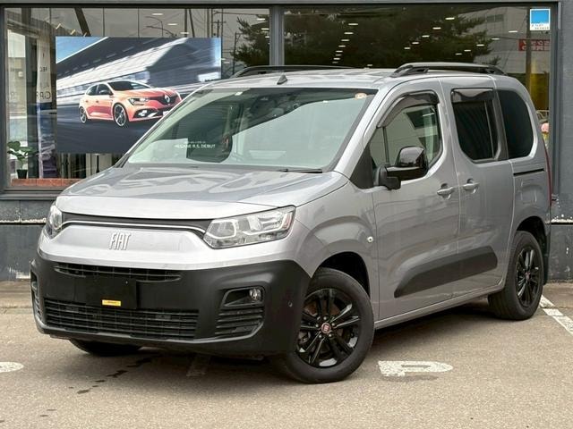 Fiat DOBLO 2023 — фото автомобиля 1
