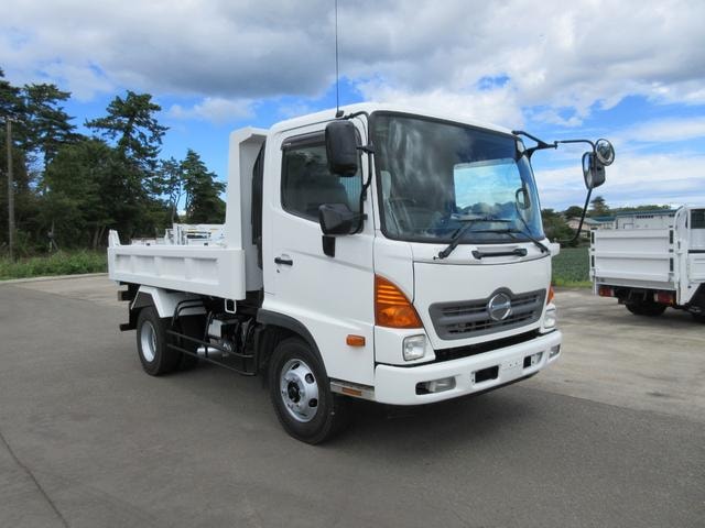 Hino RANGER 2012 — фото автомобиля 1