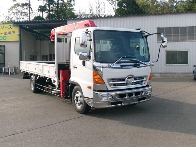 Hino RANGER 2017 — фото автомобиля