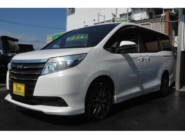 Toyota NOAH 2014 — фото автомобиля 1
