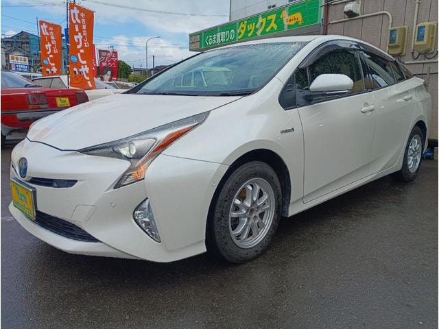 Toyota PRIUS 2016 — фото автомобиля 1