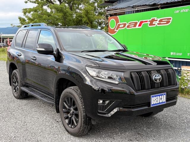 Toyota LAND CRUISER PRADO 2023 — фото автомобиля