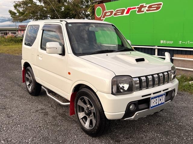 Suzuki JIMNY 2011 — фото автомобиля 1