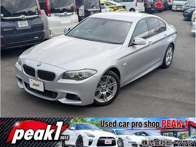Bmw 5 SERIES 2011 — фото автомобиля 1
