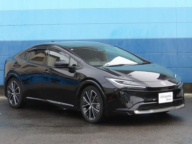 Toyota PRIUS 2023 — фото автомобиля 1