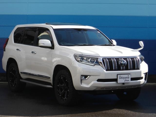 Toyota LAND CRUISER PRADO 2018 — фото автомобиля