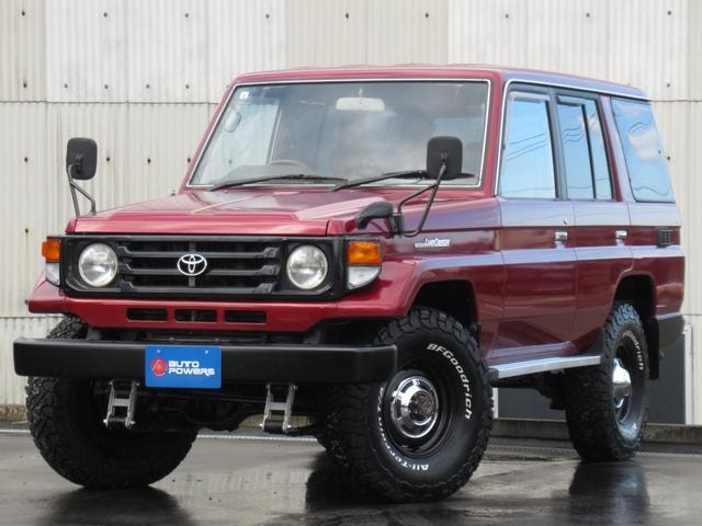 Toyota LAND CRUISER 70 1996 — фото автомобиля