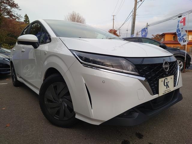 Nissan NOTE 2022 — фото автомобиля 1