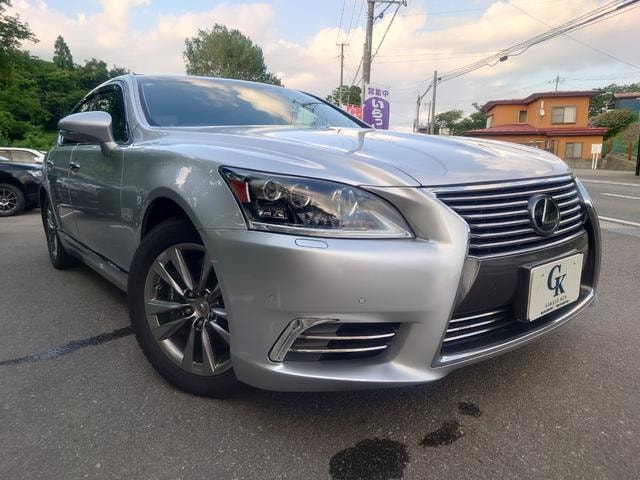 Lexus LS 2013 — фото автомобиля 1