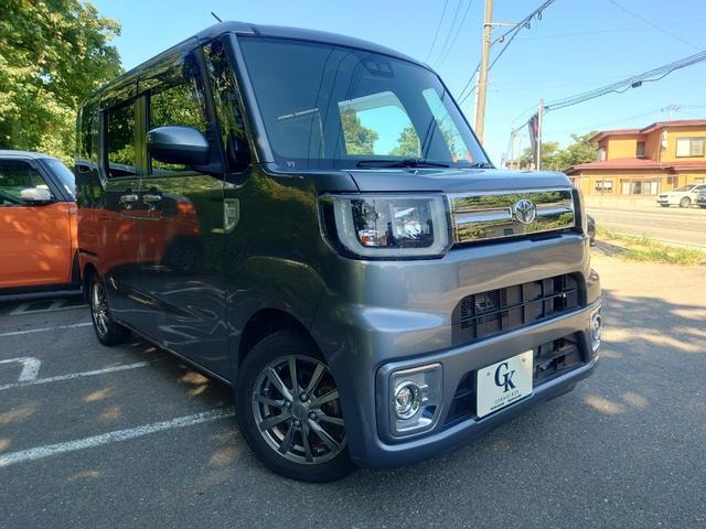 Toyota PIXIS MEGA 2022 — фото автомобиля 1