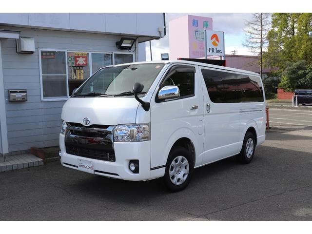 Toyota HIACE VAN 2019 — фото автомобиля
