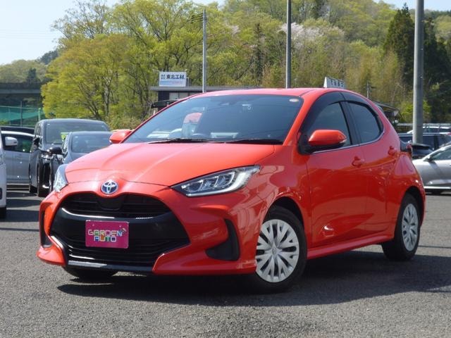 Toyota YARIS 2020 — фото автомобиля